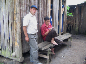 Francisco Espiritu schreibt auf