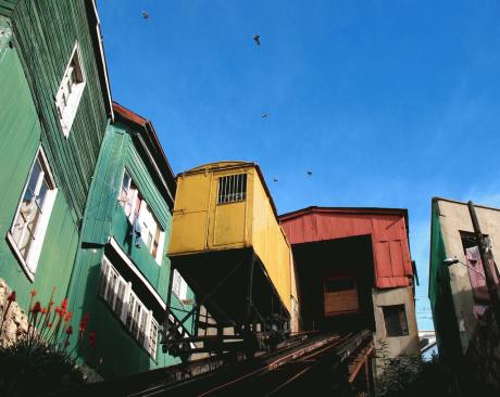 Standseilbahn von Valparaiso in Gelb [4]
