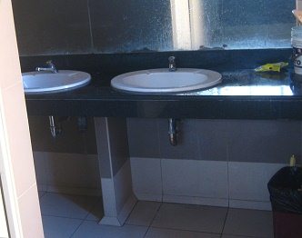 Ba�os 05, ca�os limpios