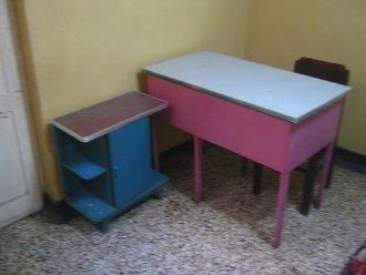 Cuarto con un escritorio
                                  inteligente