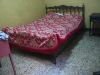 La cama del cuarto