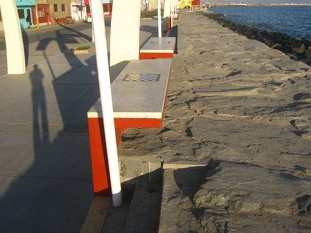 Bancos con tablero de juegos