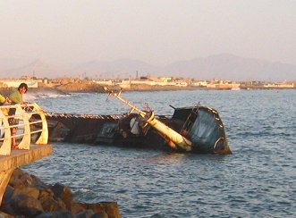 Barco varado, primer plano