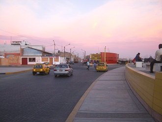 Vista a otros ba�os del malec�n