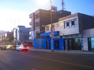 Avenida Bolognesi 02