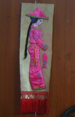 Chifa "Pek�n", mu�eca
                                  de mujer china en fucsia