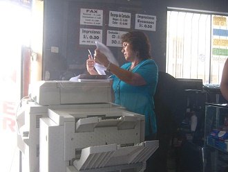 La due�a del c�ber, Christina Colmenares
                          01