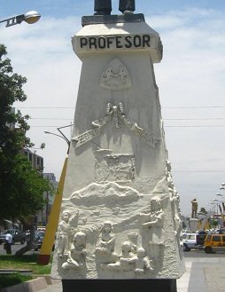 Monumento "maestro" 02,
                                  relieve