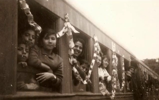 Tren de fiestas
                          entre Chimbote y Huaraz en los a�os 1950s /
                          1960s